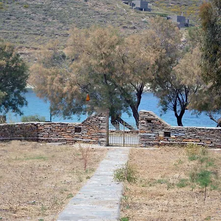 The Fiery Red House, Close To The Beach In The Area Of Otzia On The Island Of Kea Σπίτι διακοπών